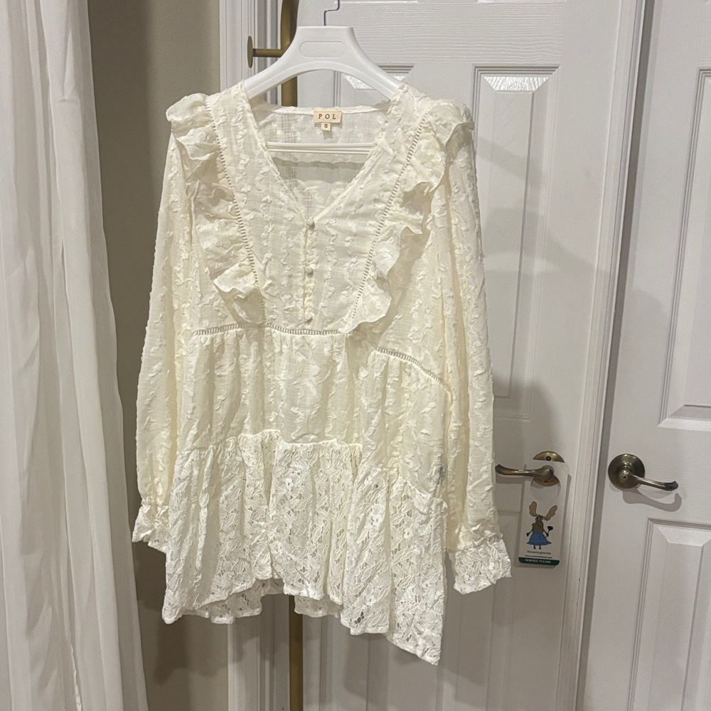 NEW POL Elegant Cream Lace Ruffled Blouse Tunic Sz Small